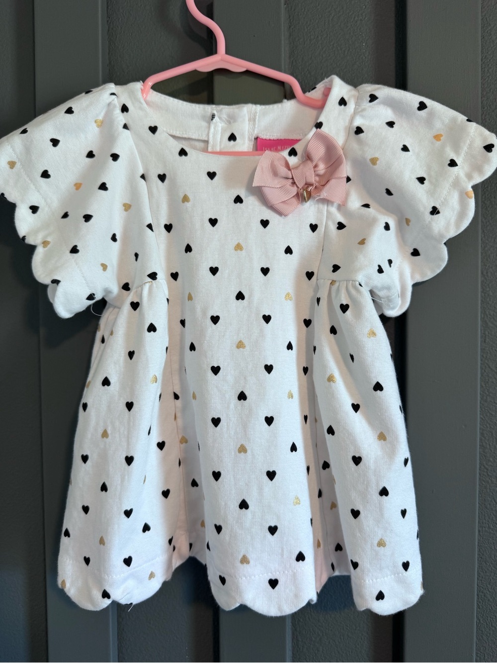 Isaac Mizrahi White Dress with Black Hearts and Pink Bow 12M